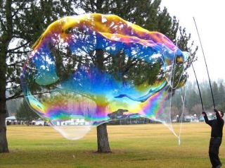 giant bubble